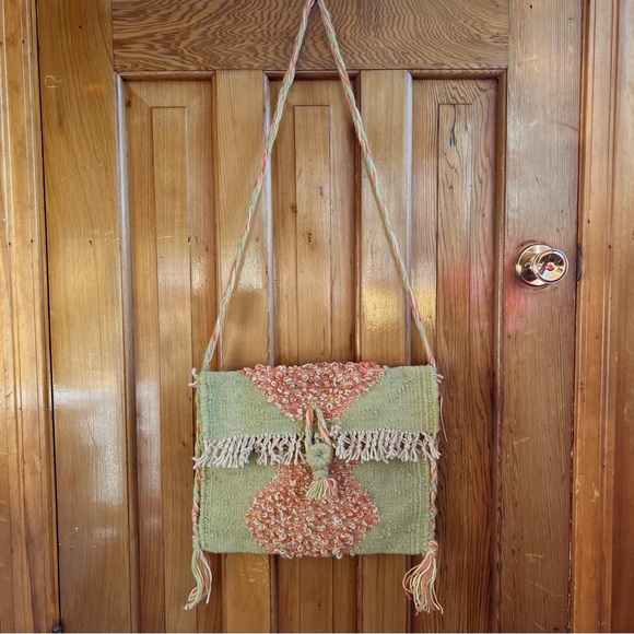 Vintage Woven Wool Carpet Bag - Picture 3 of 10